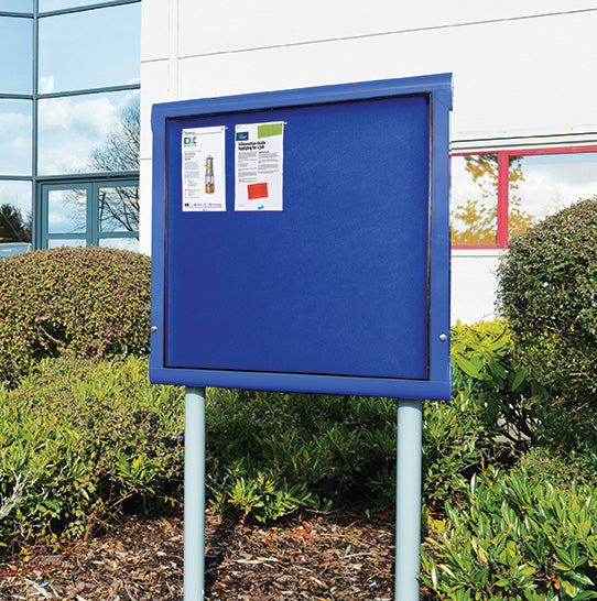 WeatherShield Freestanding Outdoor Showcase (Surface Mounted)